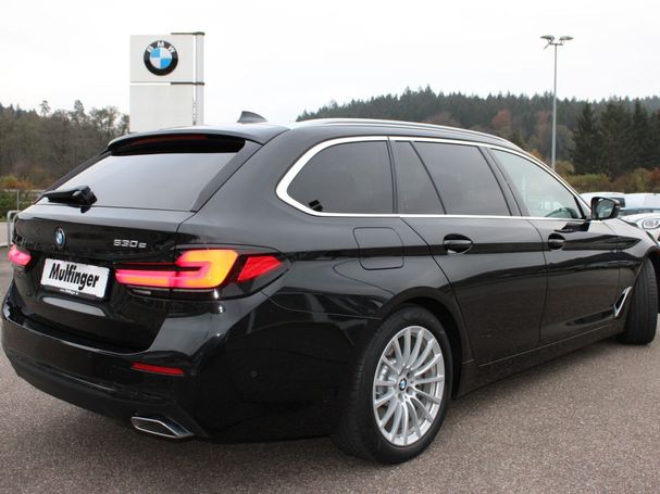 BMW 530 Touring 215 kW image number 3