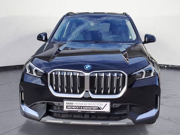 BMW iX1 xDrive30 230 kW image number 8