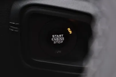 Car image 27