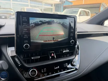 Car image 27