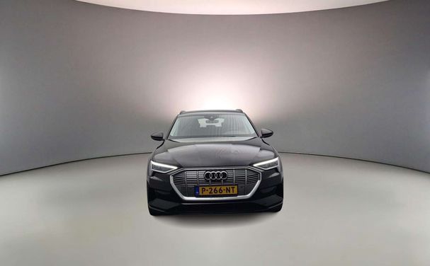 Audi e-tron 55 quattro 300 kW image number 3