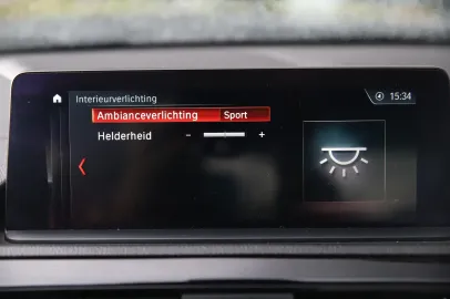 Car image 33