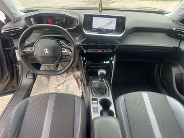 Car image 15