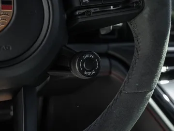 Car image 35
