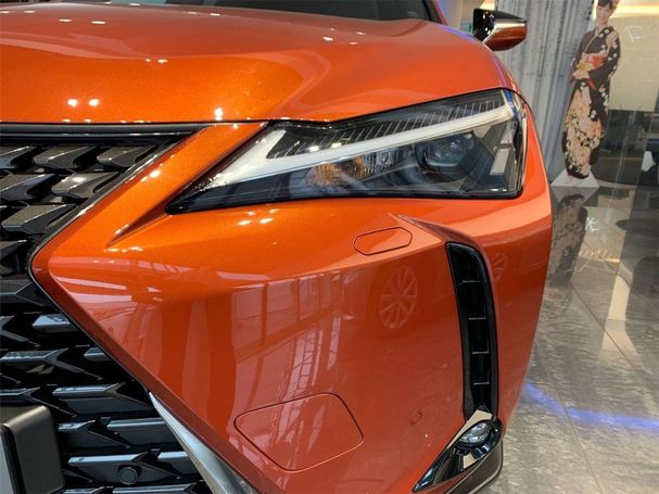 Lexus UX 250h 135 kW image number 3