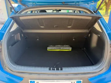 Car image 28