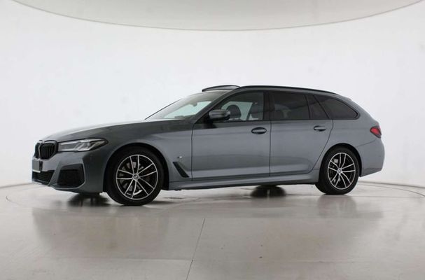 BMW 520d Touring xDrive 140 kW image number 3