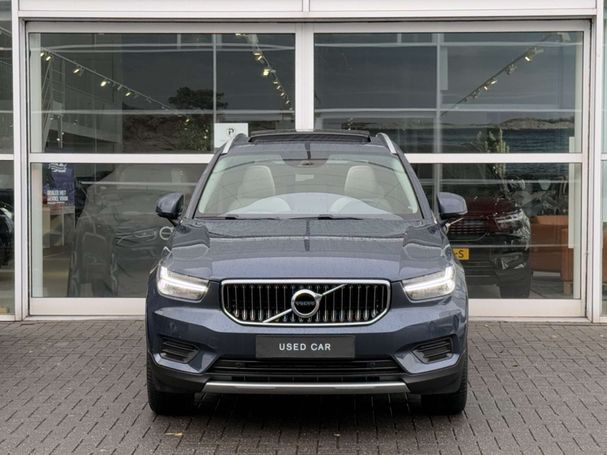 Volvo XC40 T3 T8 120 kW image number 3