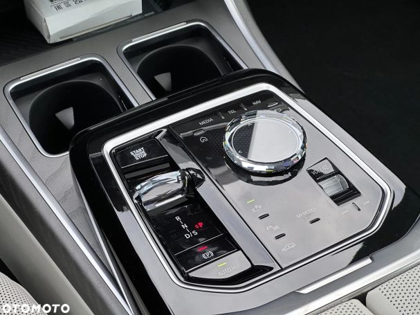 BMW 740 xDrive 220 kW image number 27