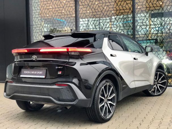 Toyota C-HR 145 kW image number 12