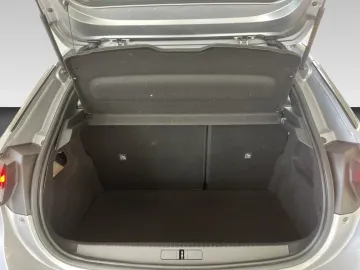 Car image 29