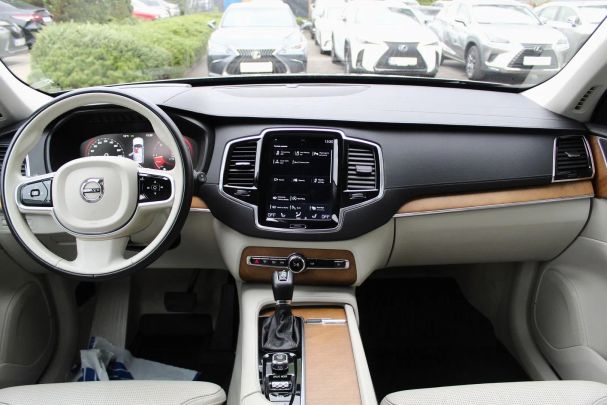 Volvo XC90 D5 AWD Inscription 173 kW image number 9