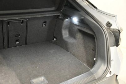 Car image 38
