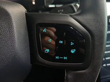 Car image 28