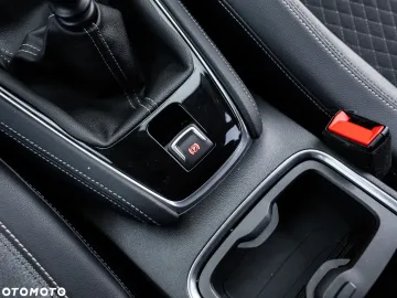 Car image 35