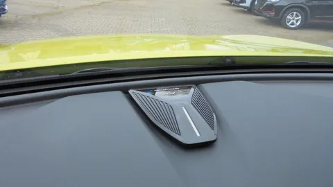 Car image 25
