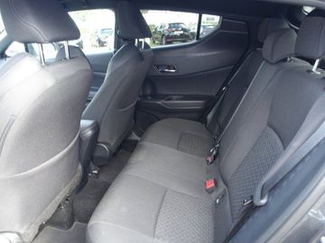 Car image 11