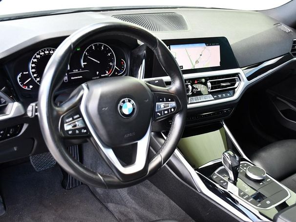 BMW 320d Sport Line 140 kW image number 15