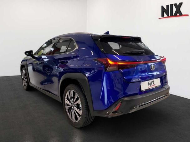 Lexus UX 300h 144 kW image number 4