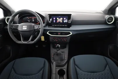 Car image 30