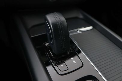 Car image 33