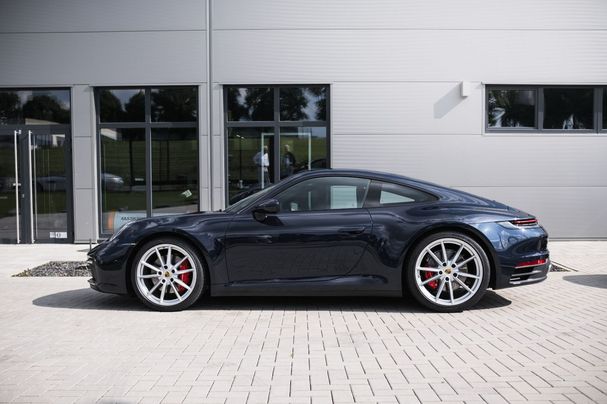 Porsche 992 Carrera 4S 331 kW image number 2