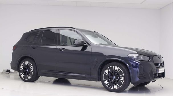 BMW iX3 80 kWh 210 kW image number 2