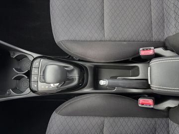 Car image 24