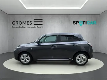 Car image 5