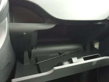 Car image 32