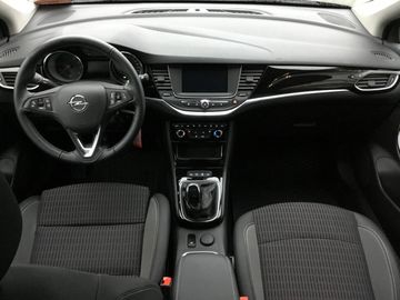 Car image 12