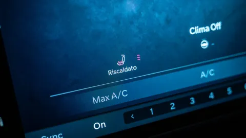 Car image 39
