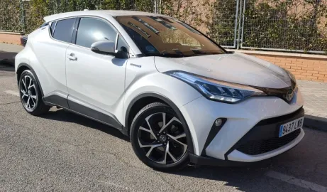 Car image 3