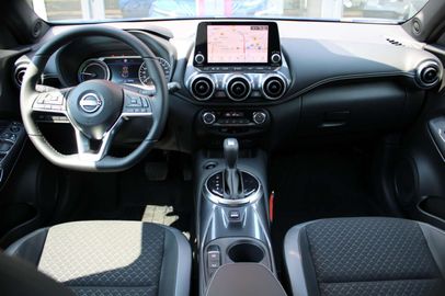 Car image 31