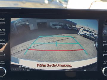 Car image 26