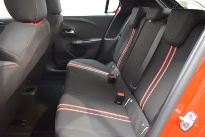 Car image 22