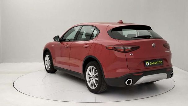 Alfa Romeo Stelvio 2.2 Q4 140 kW image number 4