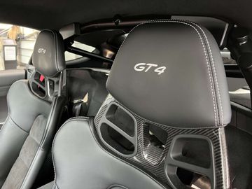 Car image 31