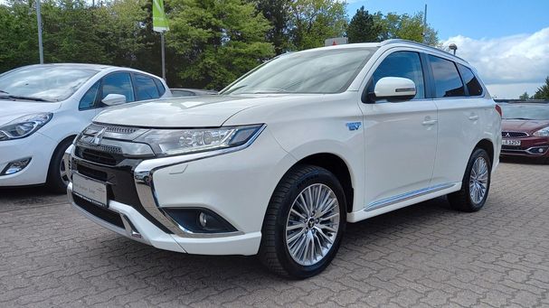 Mitsubishi Outlander Plug-In Hybrid Basis 165 kW image number 1