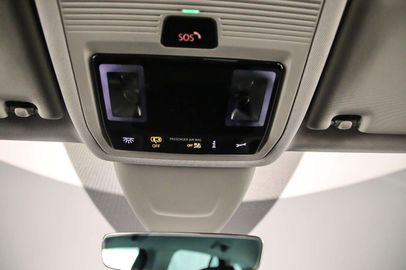 Car image 33