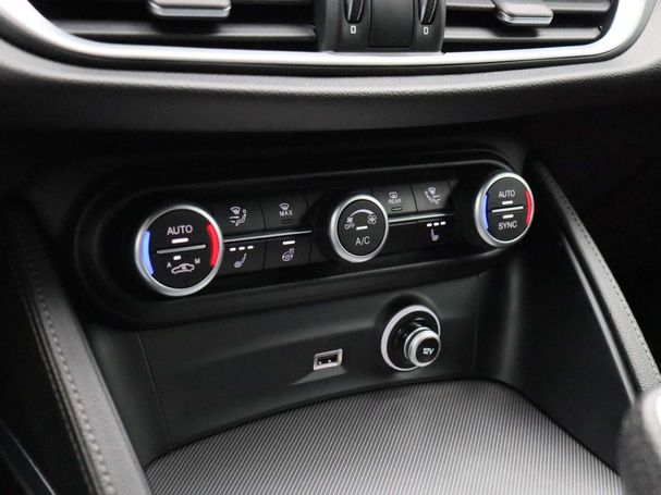 Alfa Romeo Stelvio 2.2 Super 118 kW image number 21