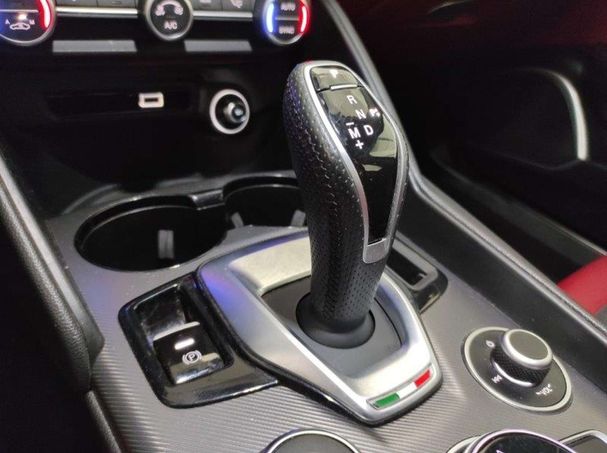 Alfa Romeo Giulia 2.2 Diesel AT8 140 kW image number 13