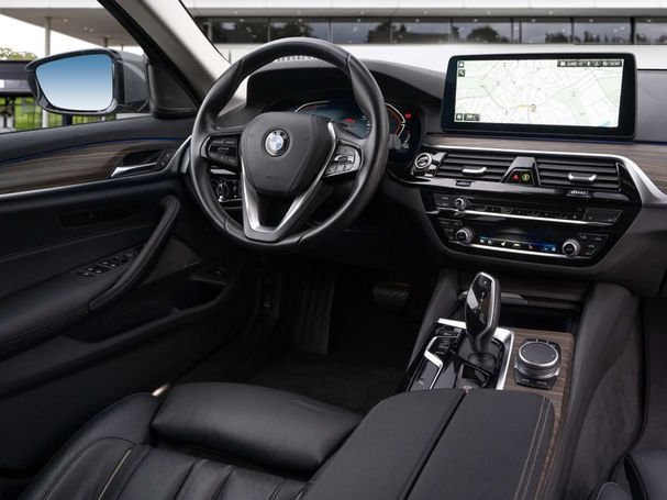 BMW 530d Touring xDrive 210 kW image number 5