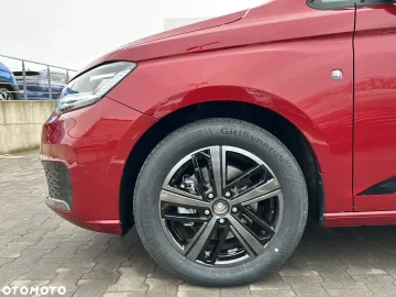 Car image 29