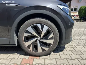 Car image 38