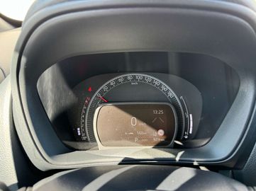 Car image 33