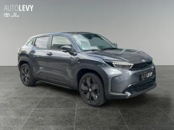 Car image 3