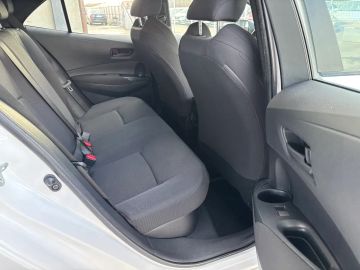 Car image 31