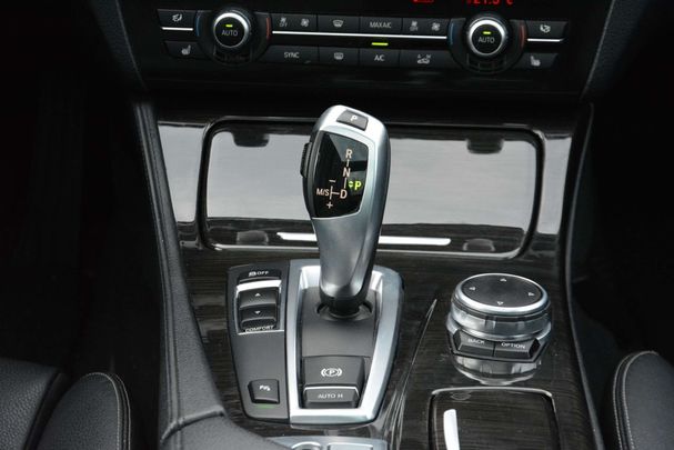 BMW 520d Touring Luxury Line 140 kW image number 9