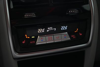 Car image 41